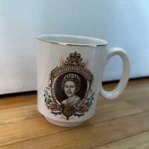 Nelson Pottery Queen Elizabeth Silver Jubilee Mug